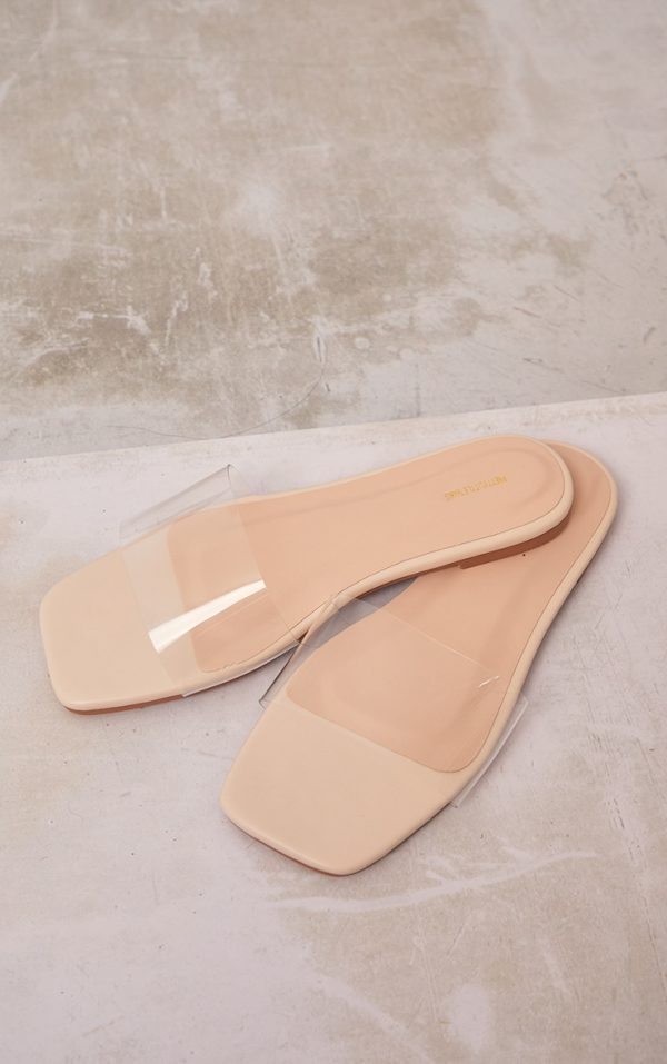 b8e32ef31aa38eedeaa5fefeabc311051eb00c6e_CMP8400_3_cream_wide_fit_pu_clear_strap_mule_sandals