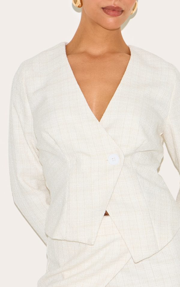 bbe73ea890ac4afb7a7696e6d9450d42ba0c0a6c_CNM3445_4_petite_off_white_boucle_blazer