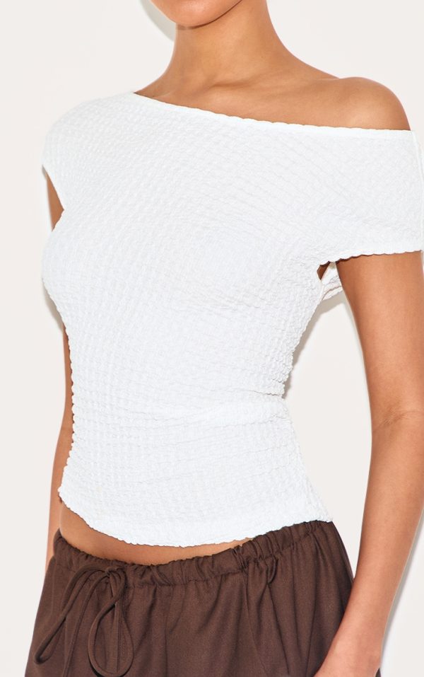 bebea609503dcd1852932d4653bb5382fa01cb6a_CNM4263_4_cream_textured_asymmetric_ruched_detail_long_top