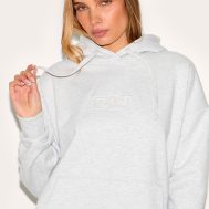 c04e9c7dda082bdad1b3d218c7e665b7a127e429_CNM4817_4_ash_grey_prettylittlething_premium_embossed_oversized_hoodie