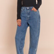 c2aa368c7b98f29e720f850fabad5e8196143d0e_CNL9578_2_tall_mid_blue_wash_high_waist_mom_jeans