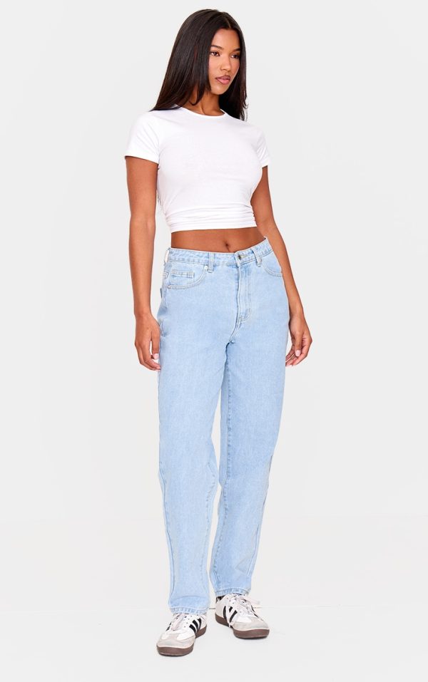 c35cbfafbf24ac6679fb5684f635a37b153ac66e_CNL6139_1_prettylittlething_light_blue_wash_high_waist_mom_jeans