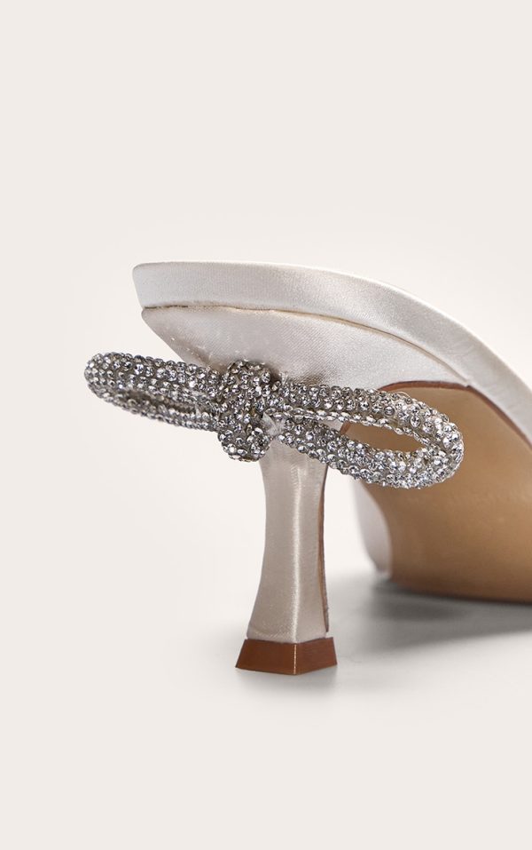 c3b34c6ef59021825f27b0858613f3f65ae65a60_CNL6781_4_ivory_satin_point_toe_diamante_bow_low_heeled_mules