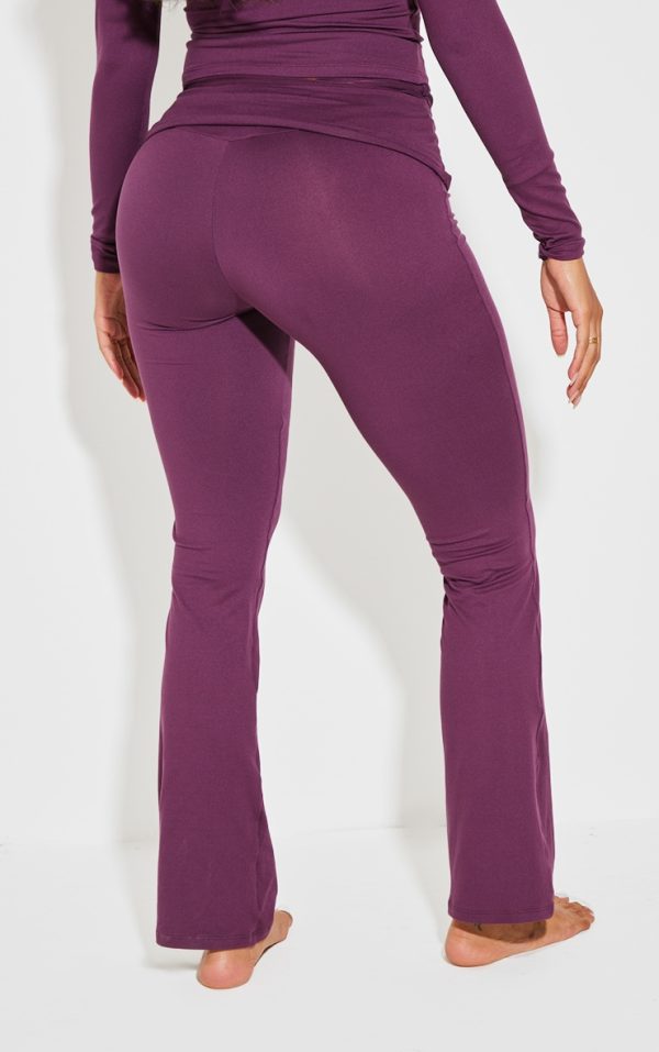 c4d14b042714e762b00869d4086a4c64eb1071a2_CNK4939_3_shape_plum_stretch_sculpted_foldover_waist_flare_trousers