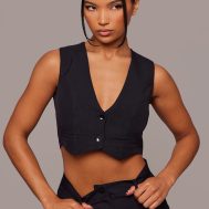 caa189adaa9810844bc3dc4a845694cc2df52420_CNH4888_1_black_tailored_cropped_seam_detail_waistcoat