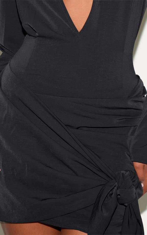 cb151ce73aefdb94f6af88dc982557e5e9a84152_CNM1583_4_black_woven_plunge_wrap_shirt_dress
