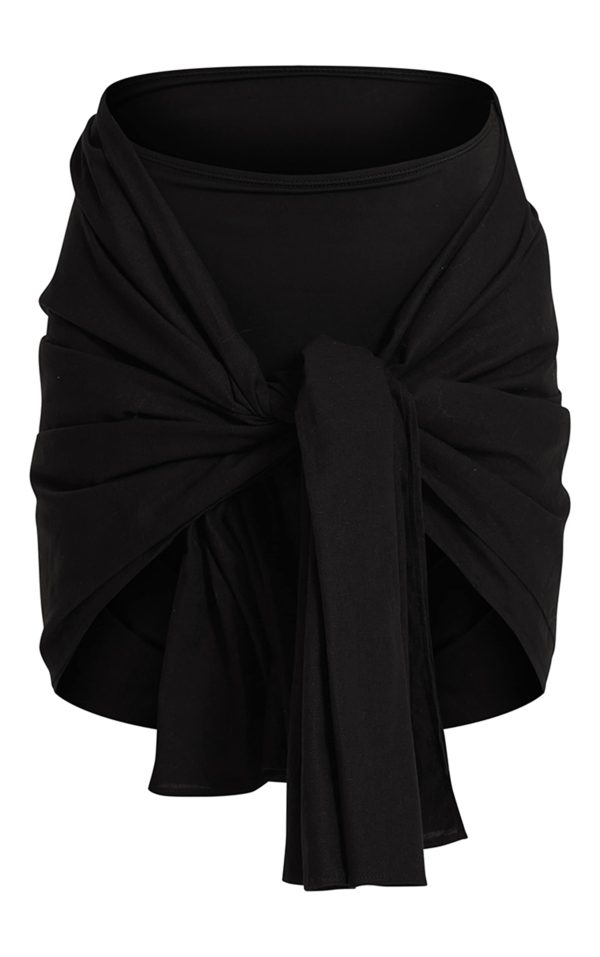 cc5cf9ae9a125475b728b935b9b9b2b3d9df750f_CNM1719_5_black_textured_woven_maxi_beach_sarong