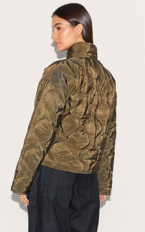 ccc4acc1ab447a04dedec32207c4abe035b825e0_CNL4139_2_olive_padded_wave_funnel_neck_jacket