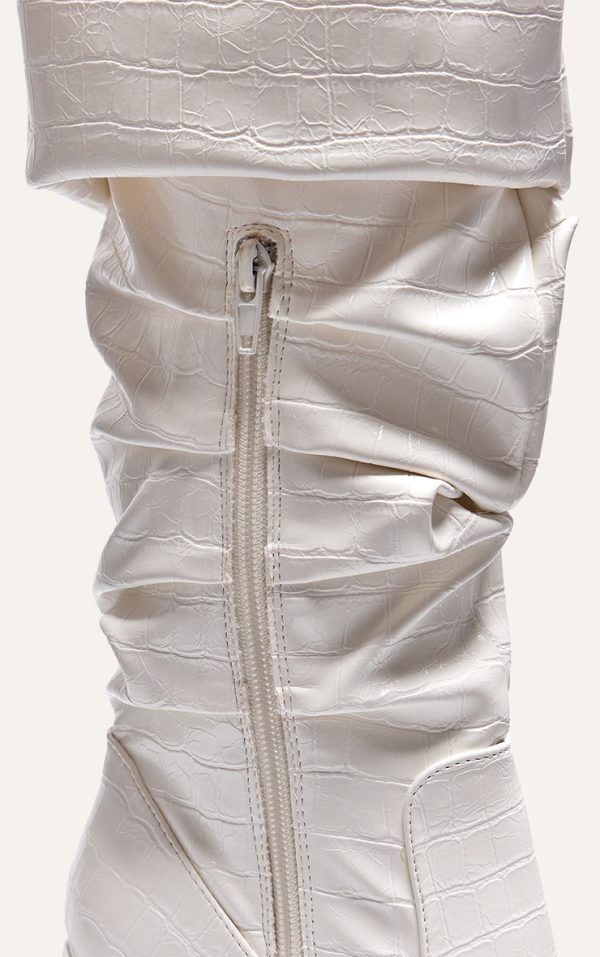 cfecdf946112e010f560d27fde78c5e160e08673_CNH2038_4_white_pu_croc_round_toe_ruched_knee_high_block_heeled_boots