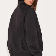 d03232cc9912b444aeb5349b3a21a643d3d8b466_CNL9620_2_black_premium_oversized_track_top