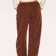 d5e7660461c2db9f115afde6e7568e05d4e20e59_CNM0635_3_chocolate_woven_tailored_cocoon_leg_trousers