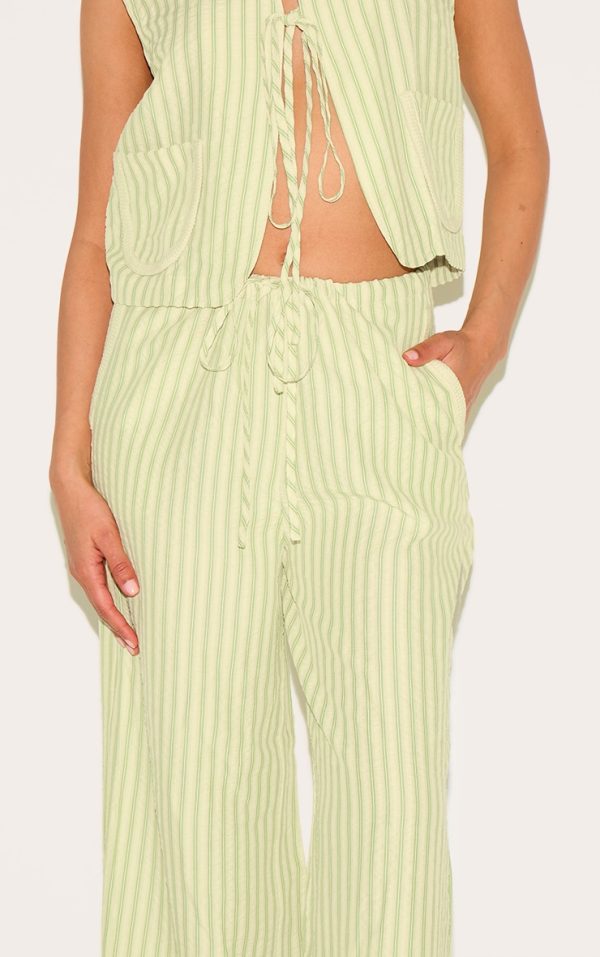 da9f12ed7230935918328b547d4ececcae47f949_CNM9054_4_petite_olive_striped_woven_wide_leg_trousers