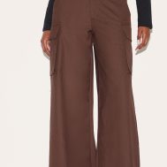 de6832ff5b2ef97a0f4acf50186b806706fa156e_CNM0910_2_deep_chocolate_woven_pocket_detail_straight_leg_trouser