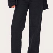 e01ff6ece08fcb3cf65614c6db28bf6744627e6d_CNK8358_2_tall_black_wide_leg_jeans