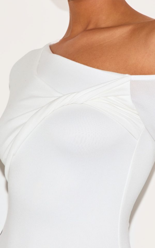 e3132beabf96c3b3b6c0bdfbefa2700e8e7aebc2_CNM3147_4_cream_double_contour_twist_detail_long_sleeve_maxi_dress