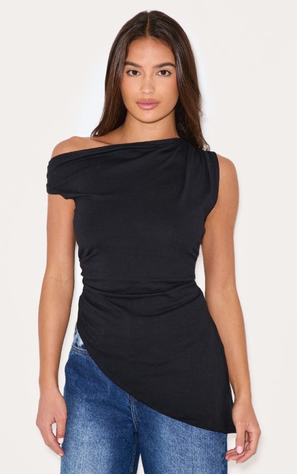 e4e7a298ed530b2b34b16dee5d6456b4d6c9db68_CNL8994_1_black_asymmetric_shoulder_extreme_longline_top