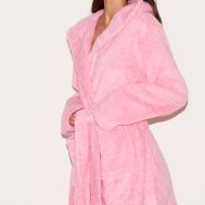 e8af3bdd119266d36d4146595063910945882708_CLZ4464_4_prettylittlething_pink_fluffy_dressing_gown