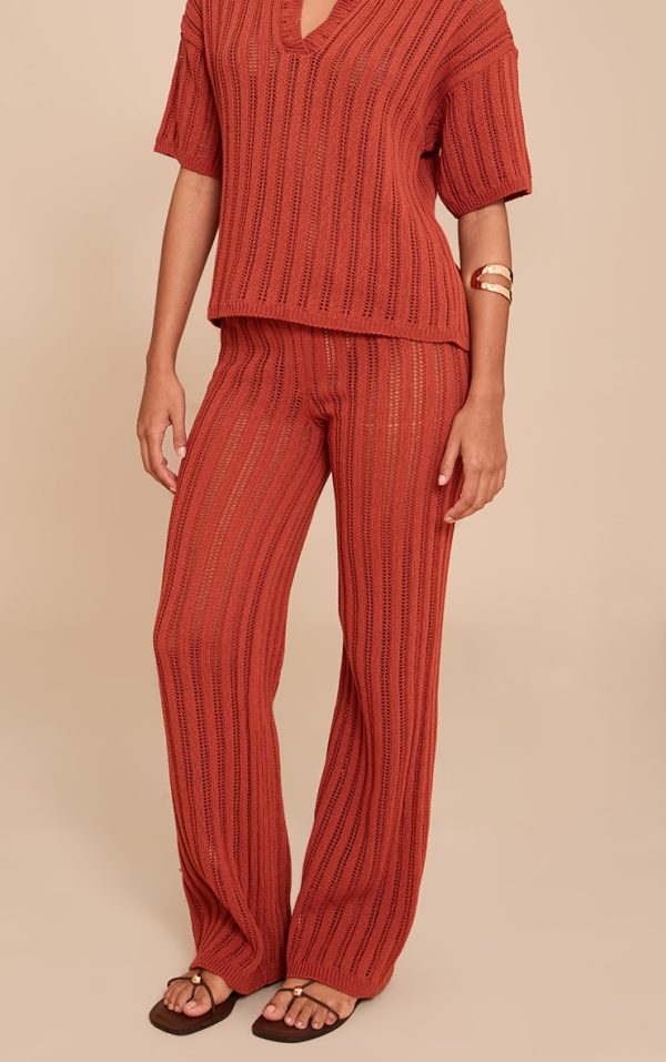 e9367393469d2ceb15f23c74ae38b08eb3f87726_CNN2702_2_rust_crochet_knit_trouser