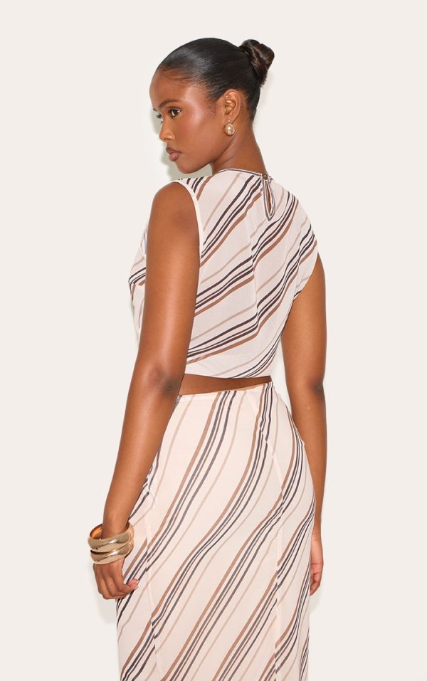 e9611a244fc6341c068095d67406edfb82fbcb19_CNM8853_2_brown_sheer_striped_chiffon_zip_up_cami_top