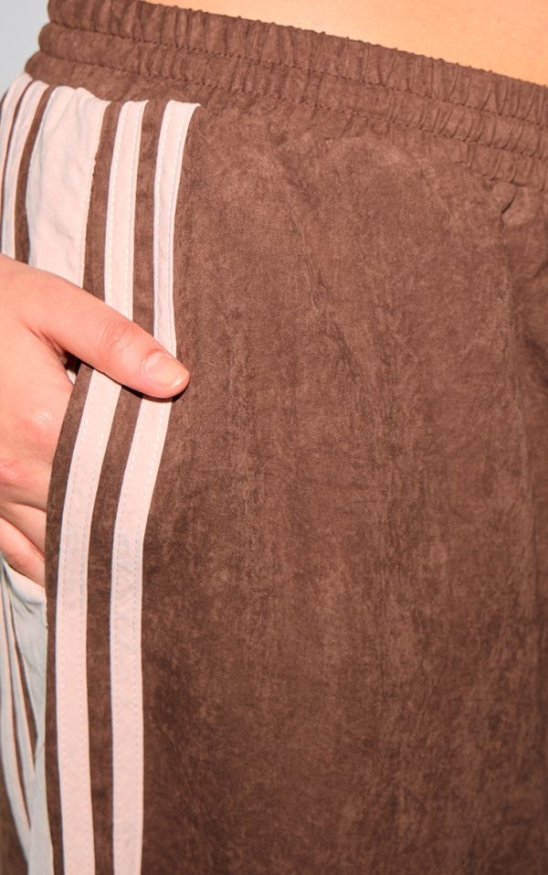 e9f14069c0bf2a4257d4aed20fdfb93540e7c7ac_CNM2054_4_plus_brown_peachskin_contrast_stripe_wide_leg_trousers