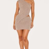 ed4a5454d62bab3a8ae8ed8e516a60d4e9ecdad3_CNK4685_3_petite_taupe_one_shoulder_asymmetric_knit_top