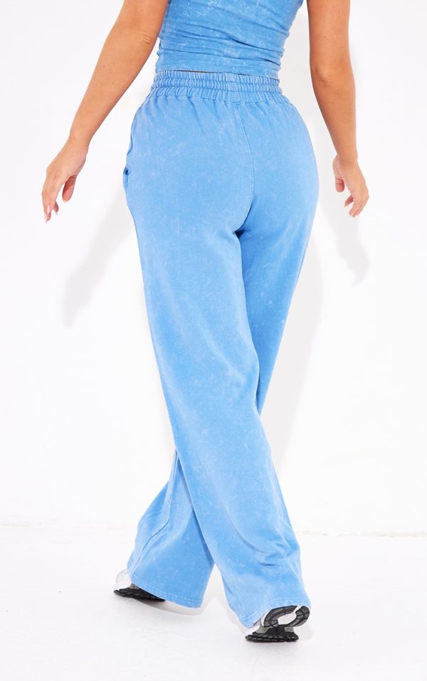 ee5030ee90a4b0e3c04ef351bbd11a2d94e56b9e_CNF8425_3_blue_washed_low_rise_oversized_wide_leg_joggers