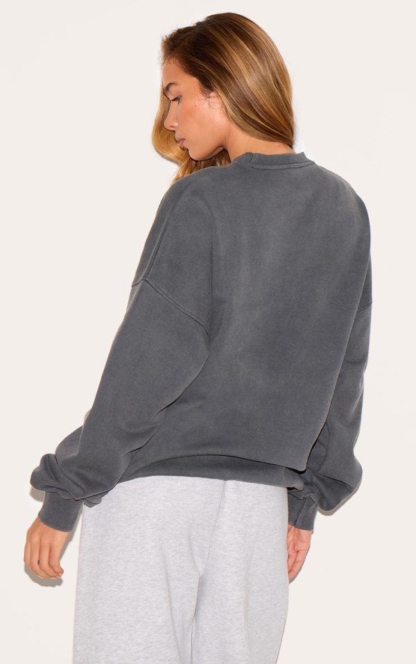 ef376525552cdecf98095fc1f56c219bd0bb8939_CNL1110_2_charcoal_washed_out_of_office_print_oversized_sweatshirt