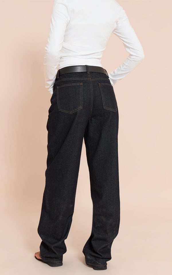 f337402e784d92e679bd6f76e25ff73ce14d1f2a_CNL9579_3_tall_dark_indigo_high_waist_boyfriend_jeans