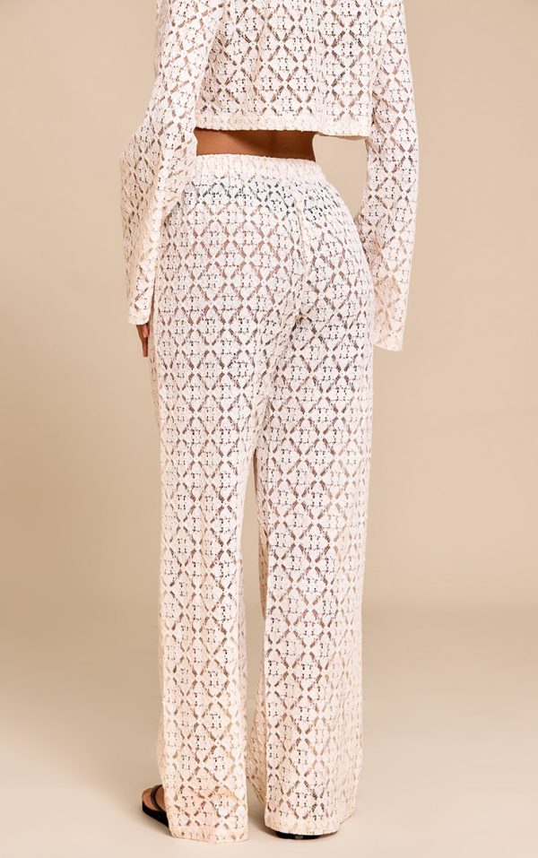 f7c925ada903bedd6308302c1dd323ccf619282c_CNM3204_3_cream_lace_straight_leg_trousers