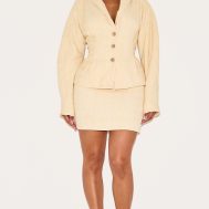f822521cbc565552e1b30aef068d1236339ced39_CNM0961_3_shape_vanilla_premium_buckle_cinched_cocoon_sleeve_hammered_button_blazer