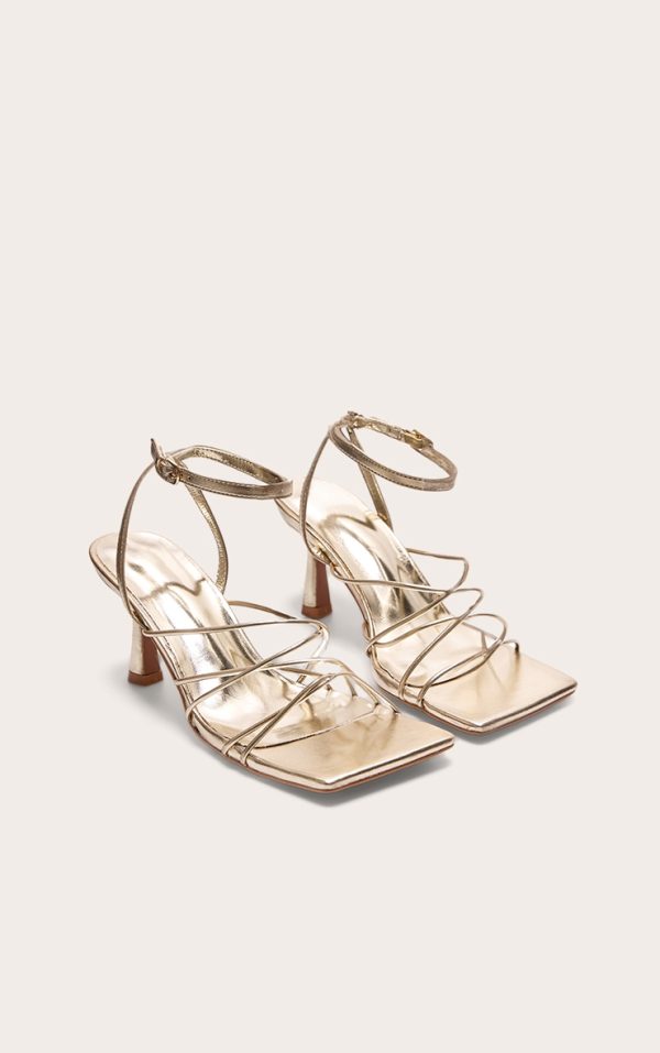 f96161e23cd922c2c44f8f521ccd8b87b92e2dda_CNB5374_2_gold_pu_metallic_square_toe_cross_over_strappy_mid_heeled_sandals