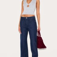 fed8d0b545182252c23942ec64b2397e2e06f172_CNL6081_3_ash_grey_soft_knit_plunge_detail_crop_top-1