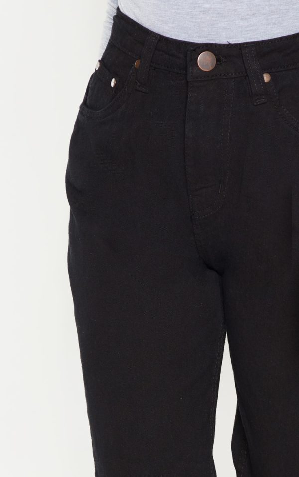 fee1580a310c27e8201c0a9384fe09b6629b6e00_cma6389_5_petite_black_straight_leg_jeans