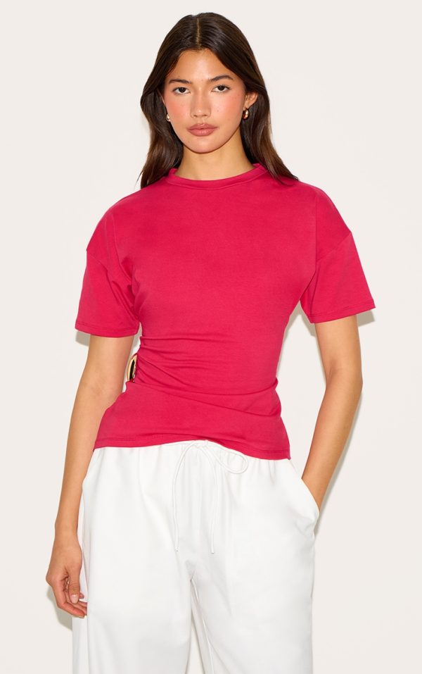 fee1648c07d949395c3ee6f998bf4788ac09751e_CNN1210_4_red_trim_detail_asymmetric_hem_t_shirt