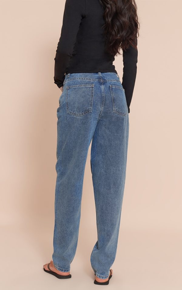 ffe22b89565ab27492d93d92cb012af6f189d200_CNL9578_3_tall_mid_blue_wash_high_waist_mom_jeans